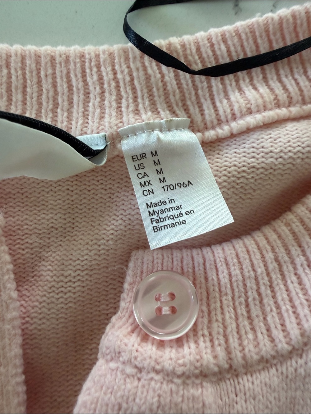 H&M Light Pink Women's Button-Up Knit Cardigan - Picture 4 of 4